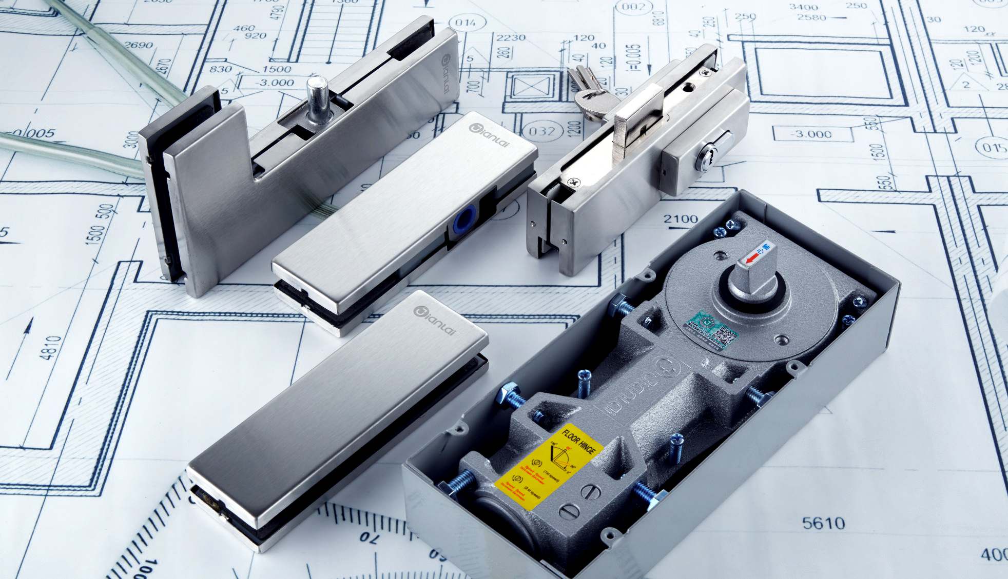 Tích hợp dọc trong phần cứng kính: Cách các dây chuyền nội bộ của Jianlai đảm bảo khả năng tương thích liền mạch